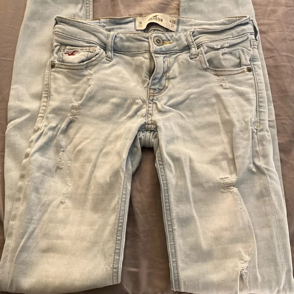 Hollister lightwash jeans